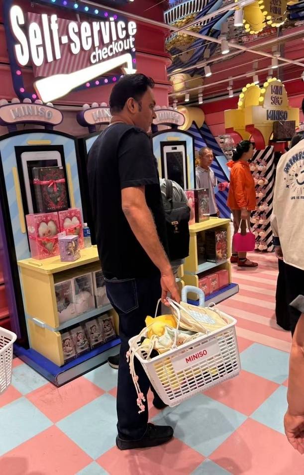 上海离境退税便利度微调研：退税标识不明显，商品品类不足