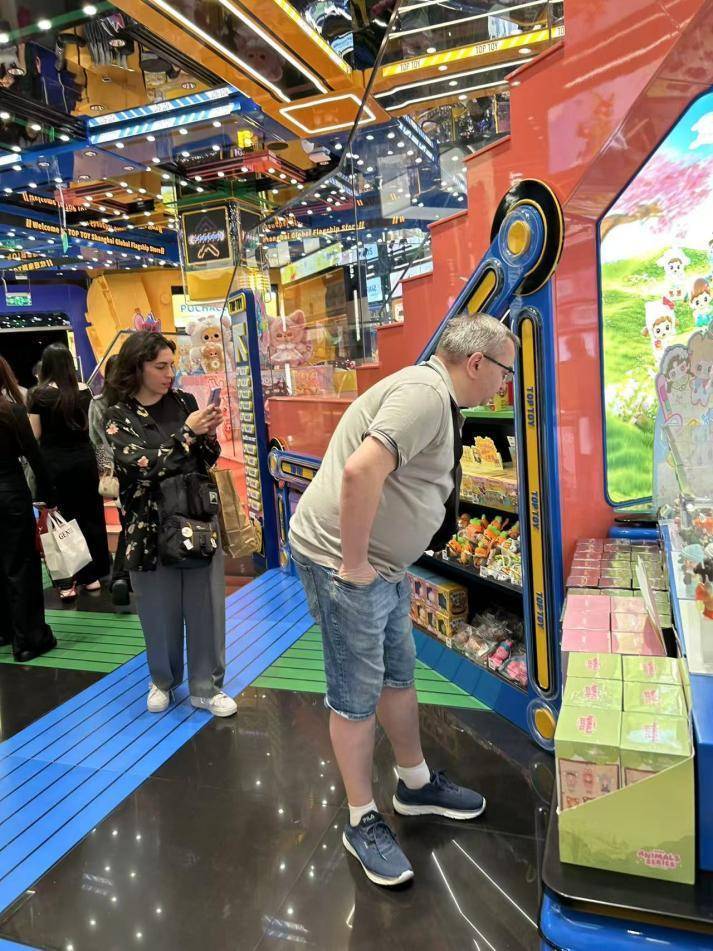 上海离境退税便利度微调研：退税标识不明显，商品品类不足