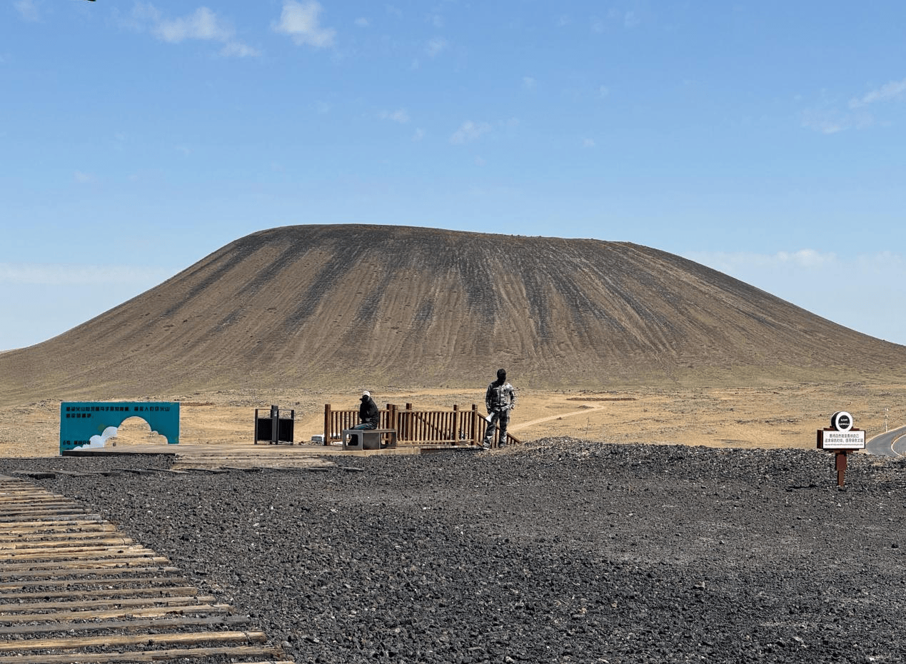 火山脚下民宿潮涌