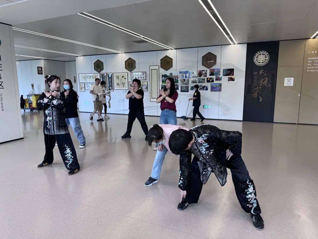 吉林体育学院武术与民族传统体育学院师生助力“世界肠道健康日”公益活动
