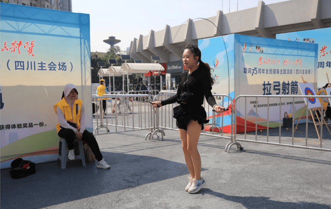 赓续“发展体育运动 增强人民体质”题词精神，四川掀起健身热潮