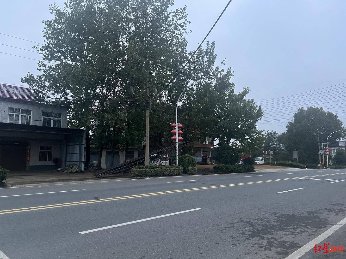 醉驾超速追尾致一家3人身亡案明日开庭,女方家属从云南坐硬座赶到河南信阳:坚决不和解