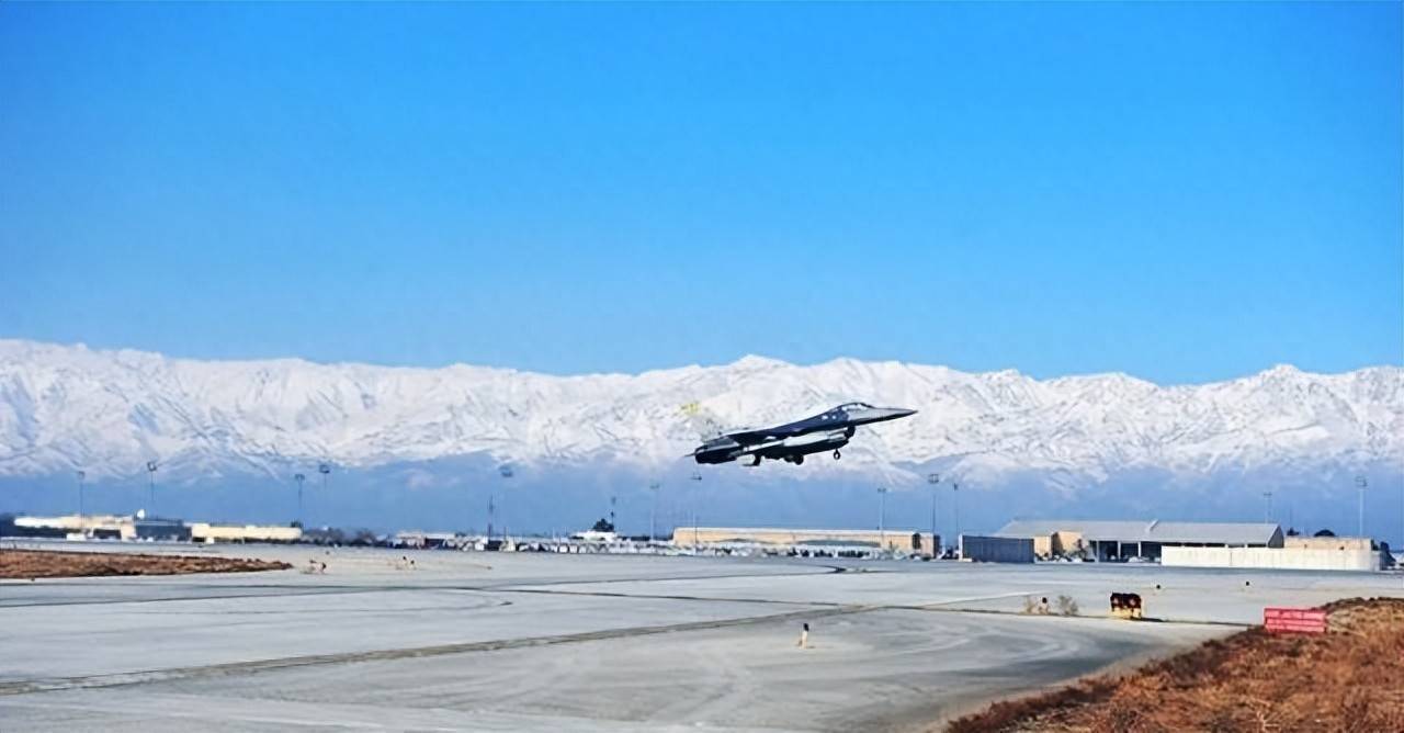塔利班蓄势待发，已做好军事对抗准备，靠近中国的要地，绝不会允许美国插手