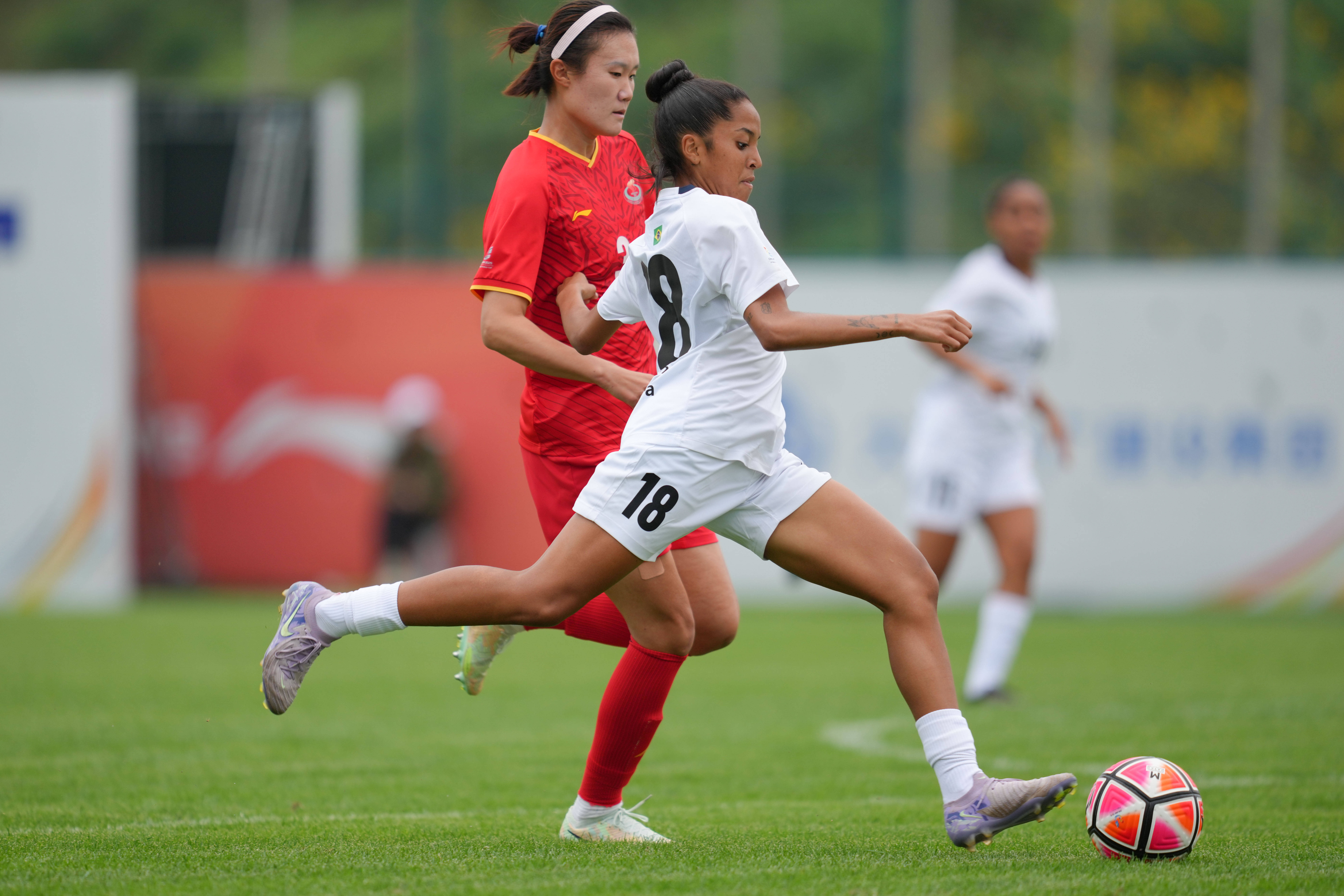 (体育)足球——国际大体联世界杯小组赛:上海体育大学女足胜圣卡塔琳娜南部大学女足