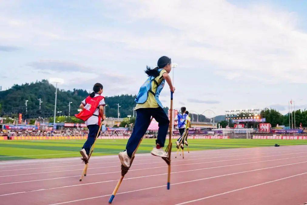 《追寻兴奋》:埃利亚斯体育社会学奠基之作中文版首次面世