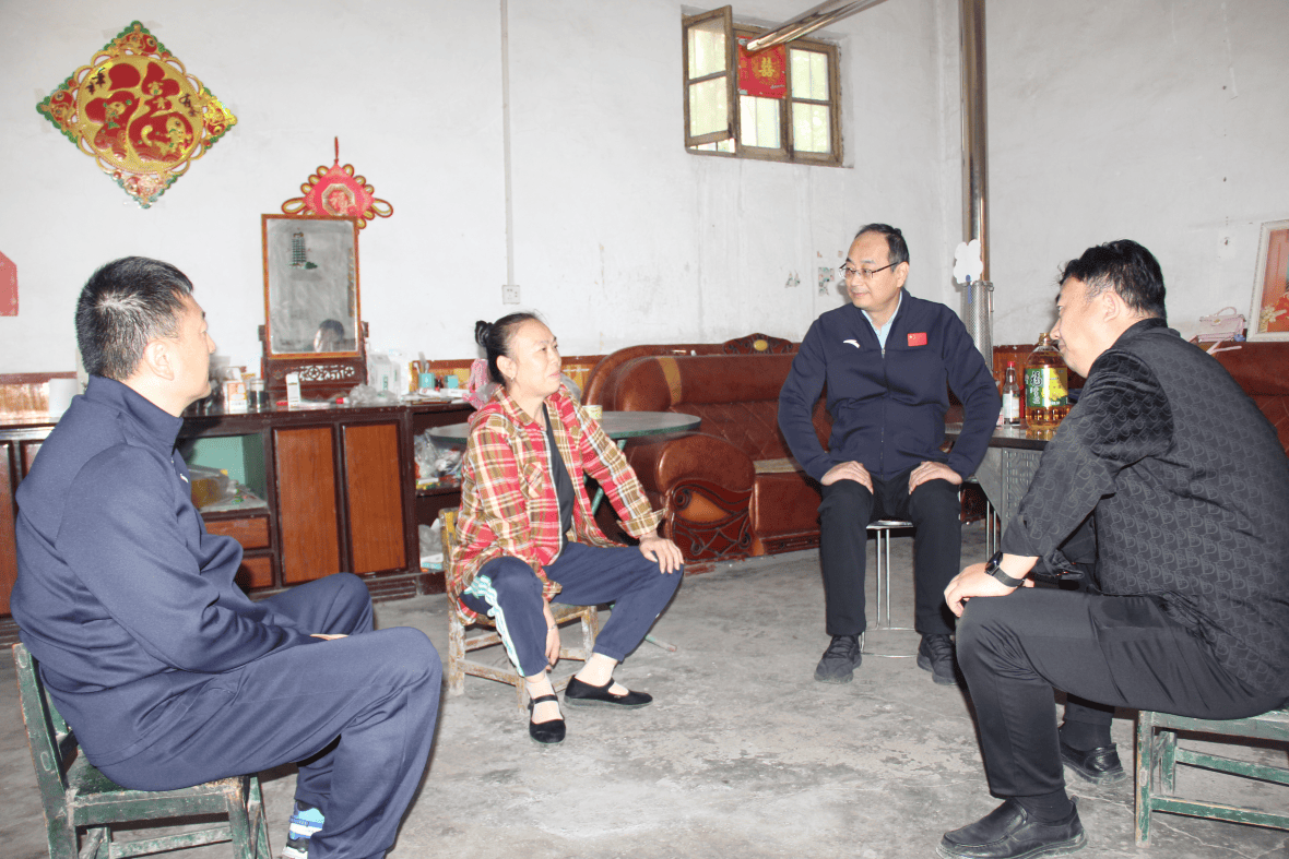 河南体育学院赴定点帮扶村开展“迎双节 送温暖” 调研、慰问活动