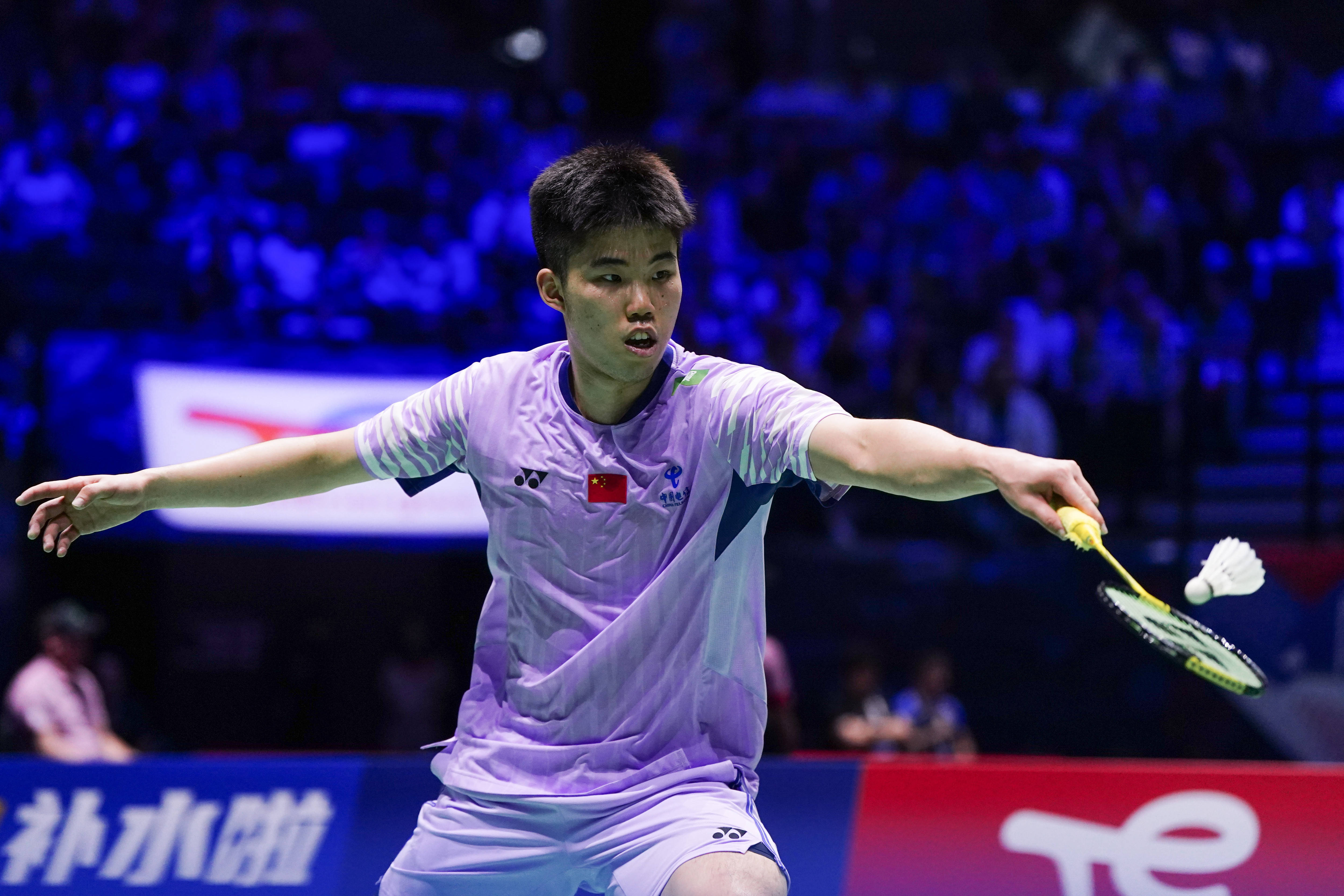 (体育)羽毛球——世锦赛:翁泓阳晋级八强