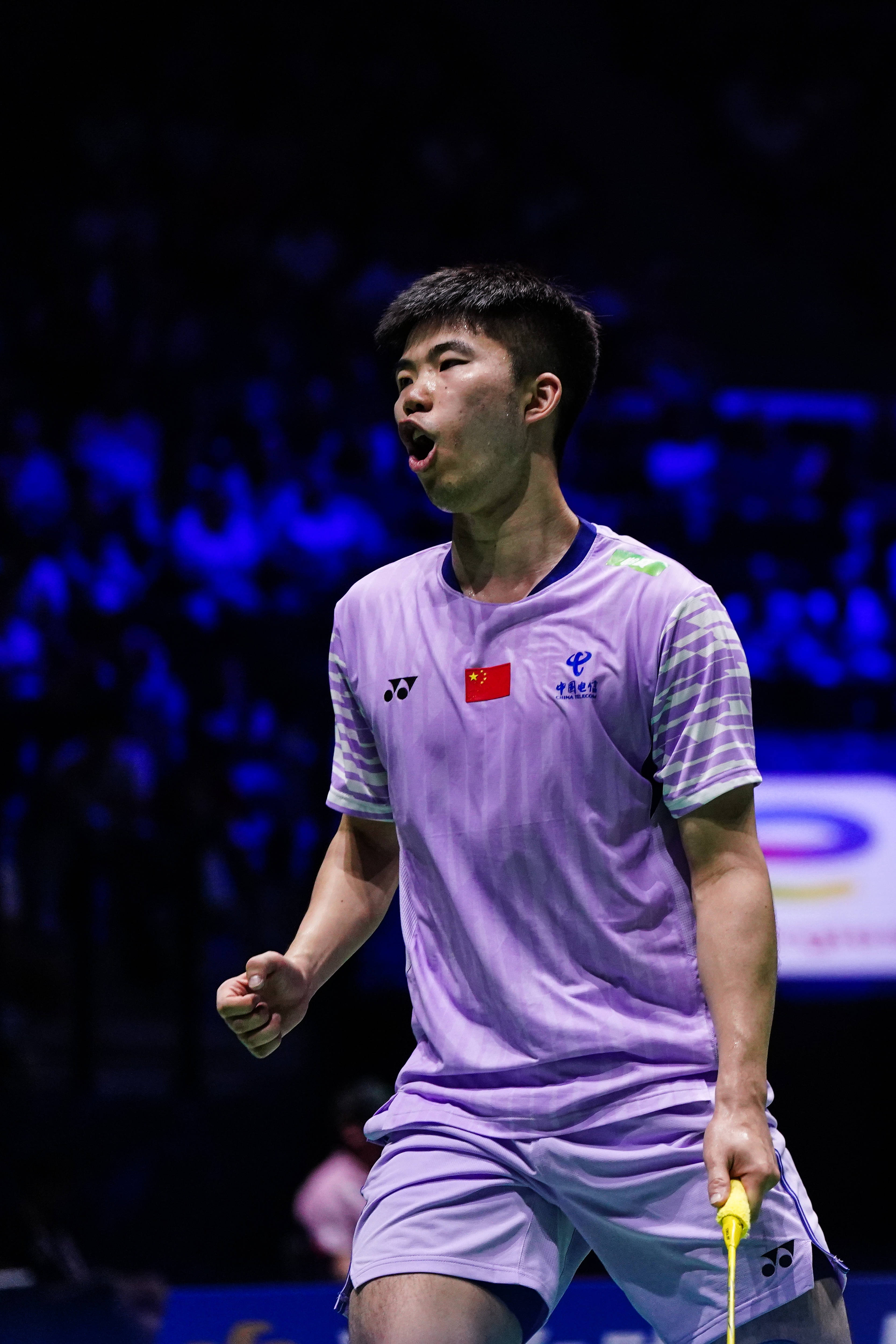 (体育)羽毛球——世锦赛:翁泓阳晋级八强