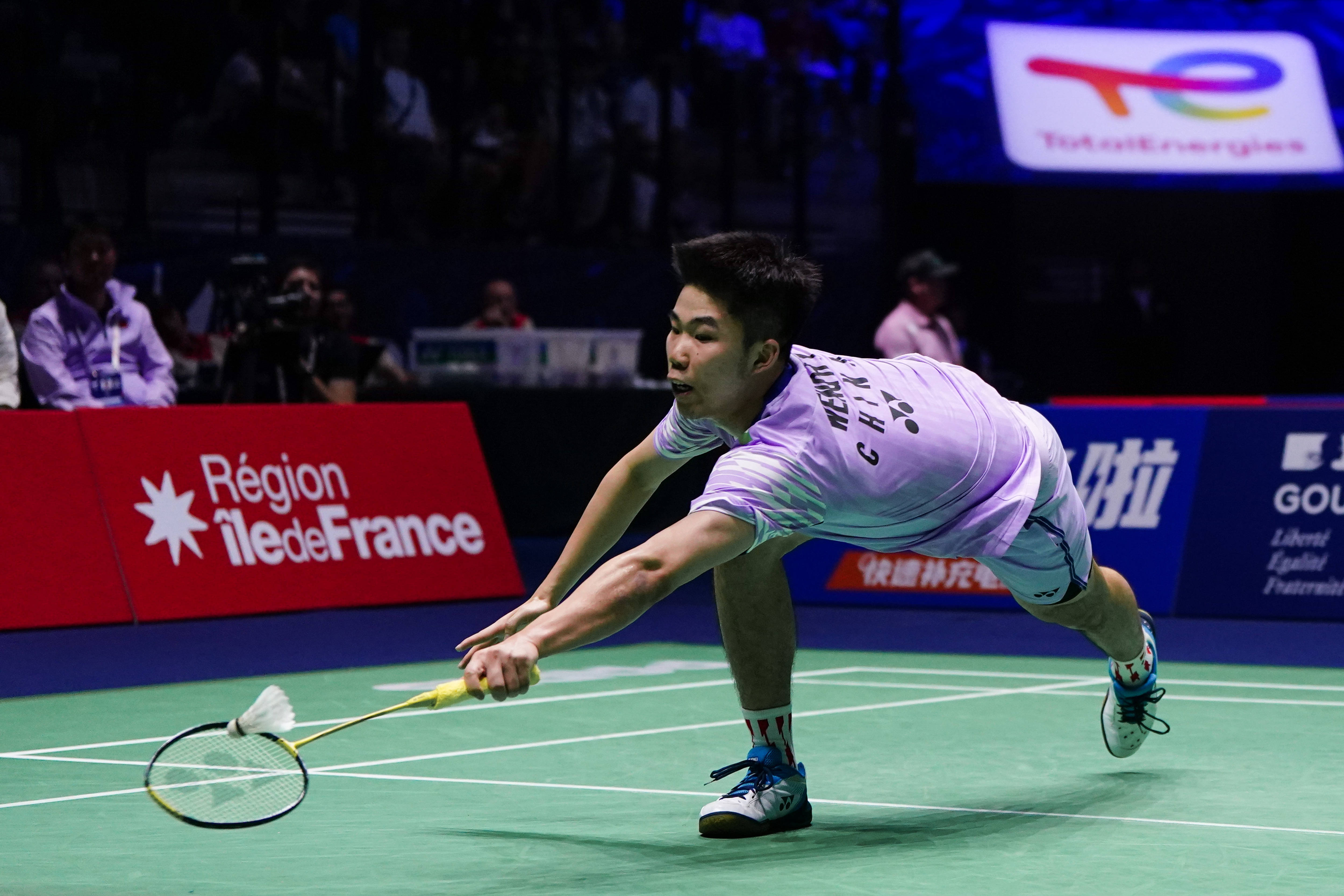 (体育)羽毛球——世锦赛:翁泓阳晋级八强