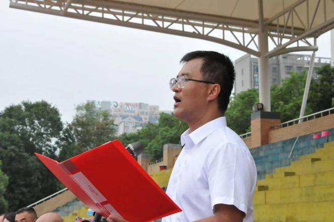 常德外国语学校第十三届体育文化艺术节暨2025年秋季运动会圆满落幕