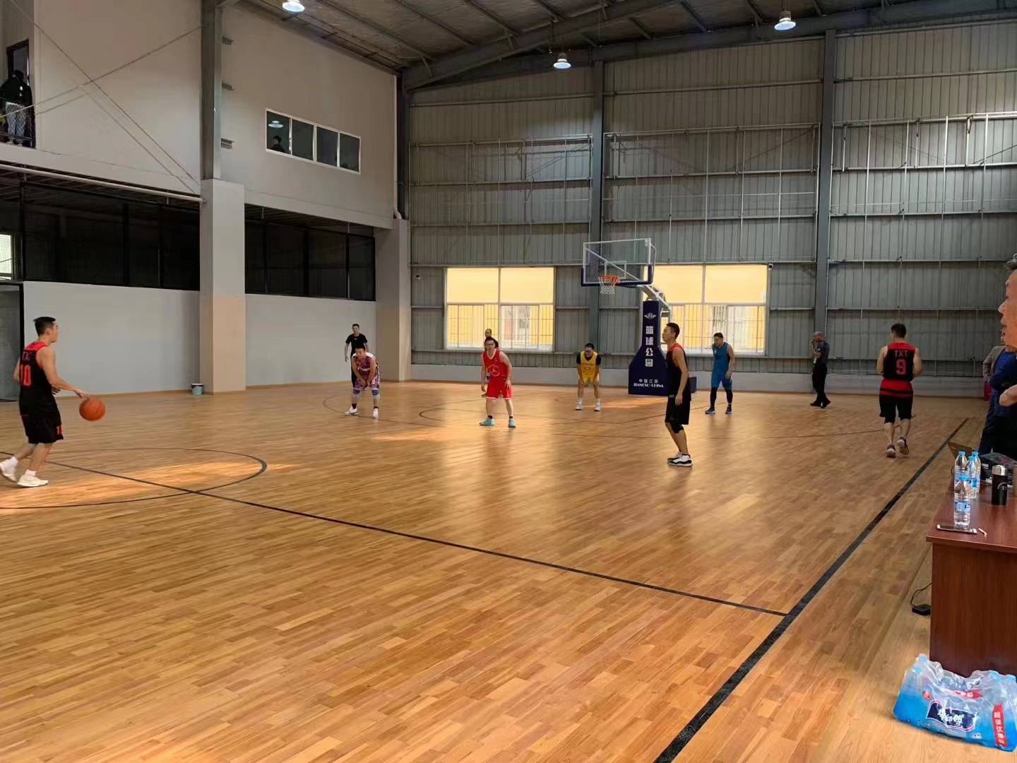 体育运动木地板对竞技表现的影响？浩林体育