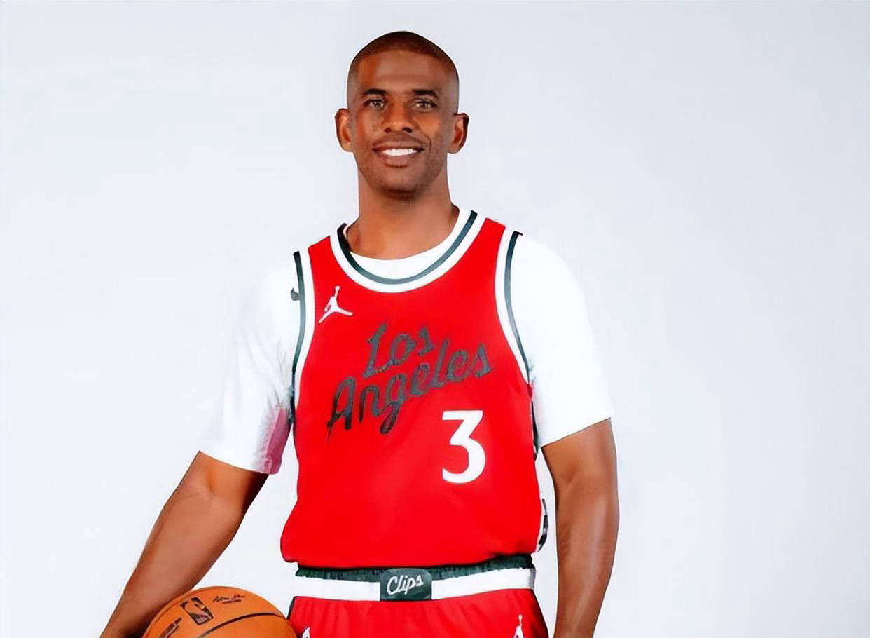 NBA三大新闻:保罗回归快船,杨瀚森与伦纳德交流,哈利伯顿成功求婚