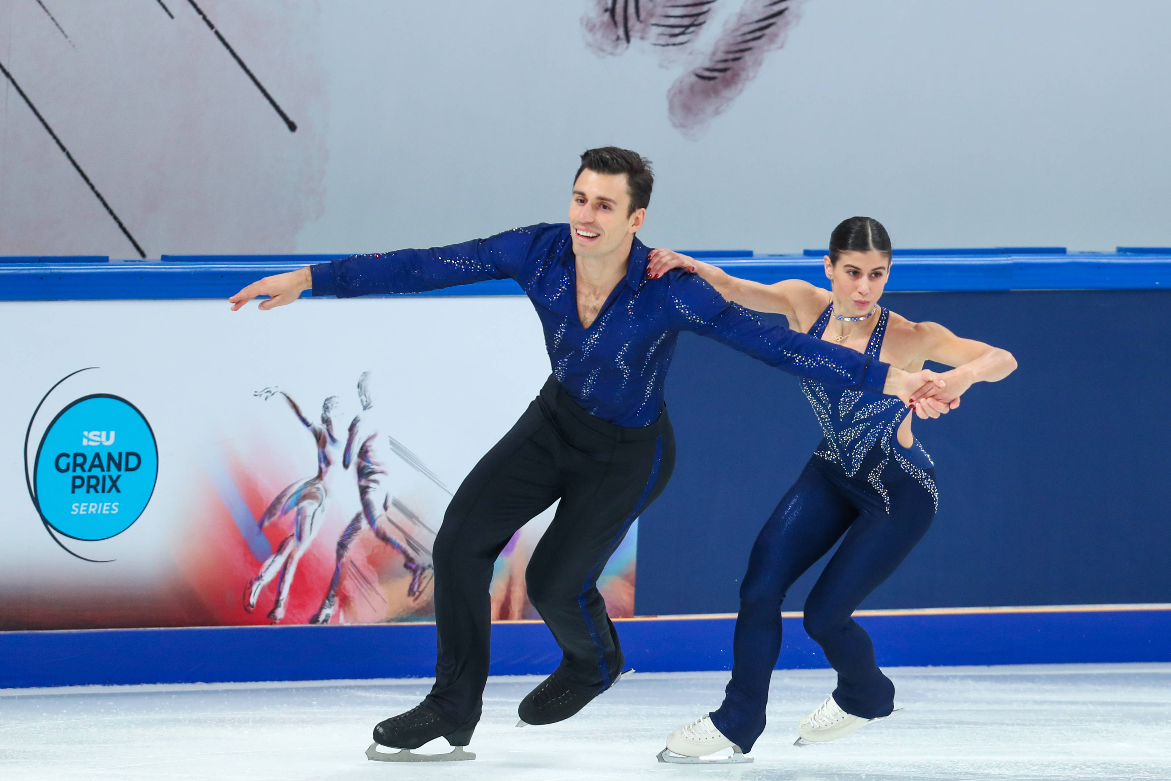 （体育）花样滑冰——中国杯：双人滑短节目赛况