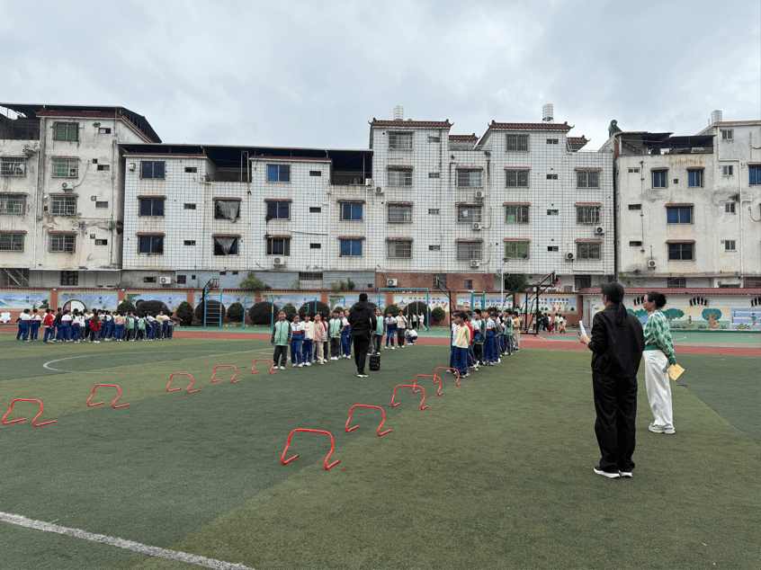 【党建引领·队伍提升】党建引领强体育，五育并举绽芳华——实验小学全县小学体育优质课现场教学竞赛喜获佳绩